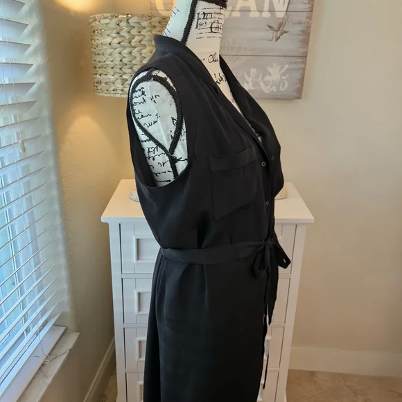 Ann Taylor Black Sleeveless V-Neck Wrap Dress - Picture 2 of 6